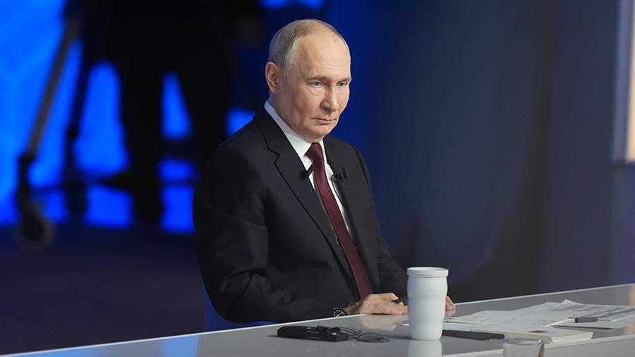 Владимир Путин: Россия открыта к миру на Украине, но ответственность лежит на Киеве и Западе